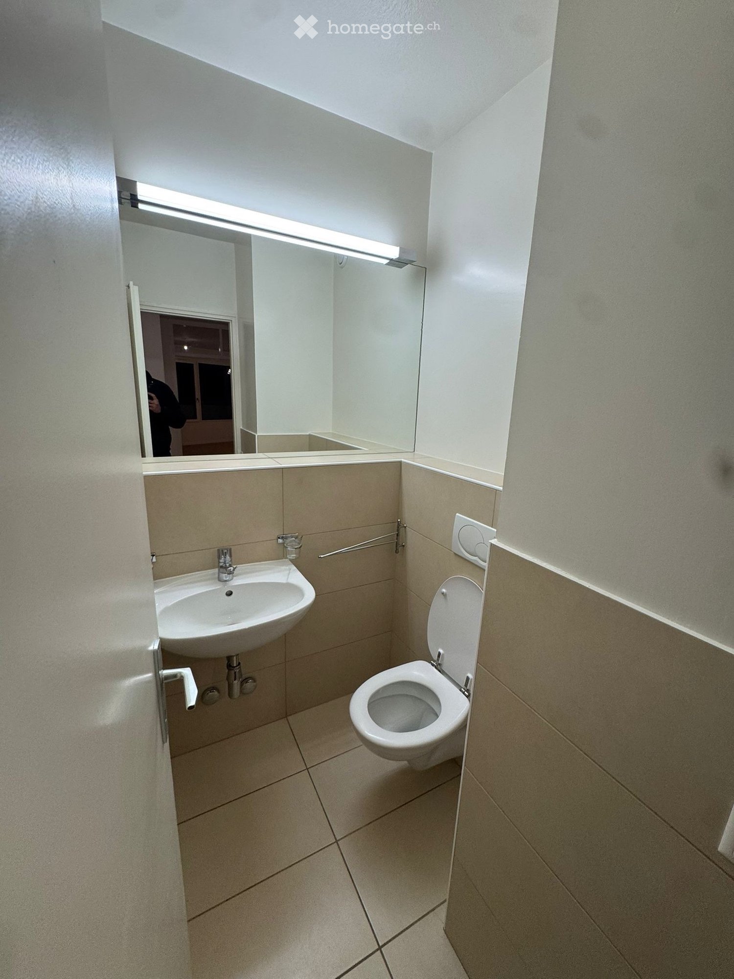 5 rooms apartment