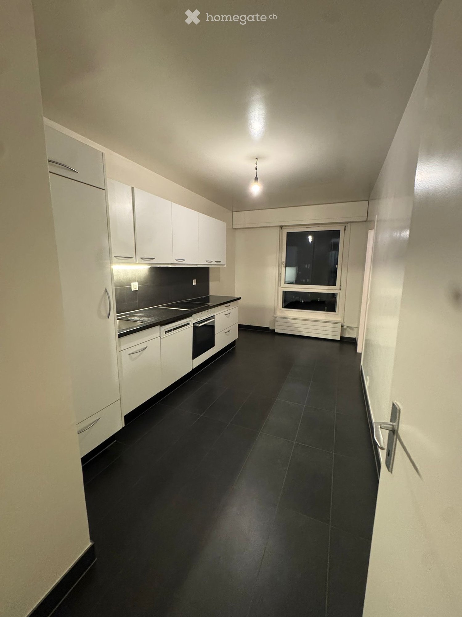 5 rooms apartment