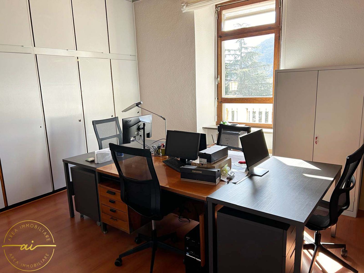 170m² office
