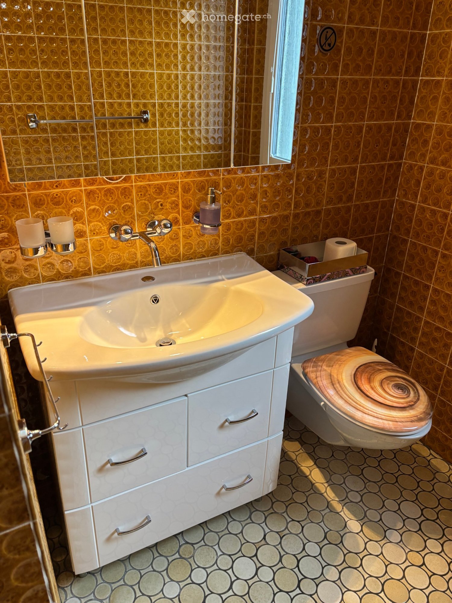 1 room single room