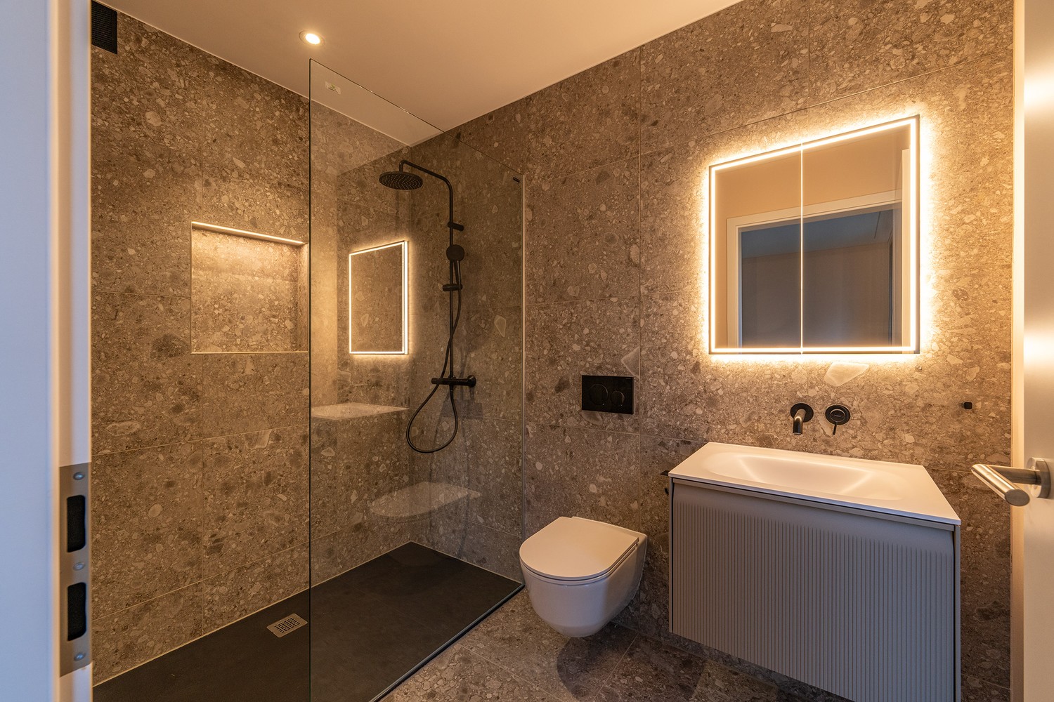 1 room studio, Foto 6 von 7