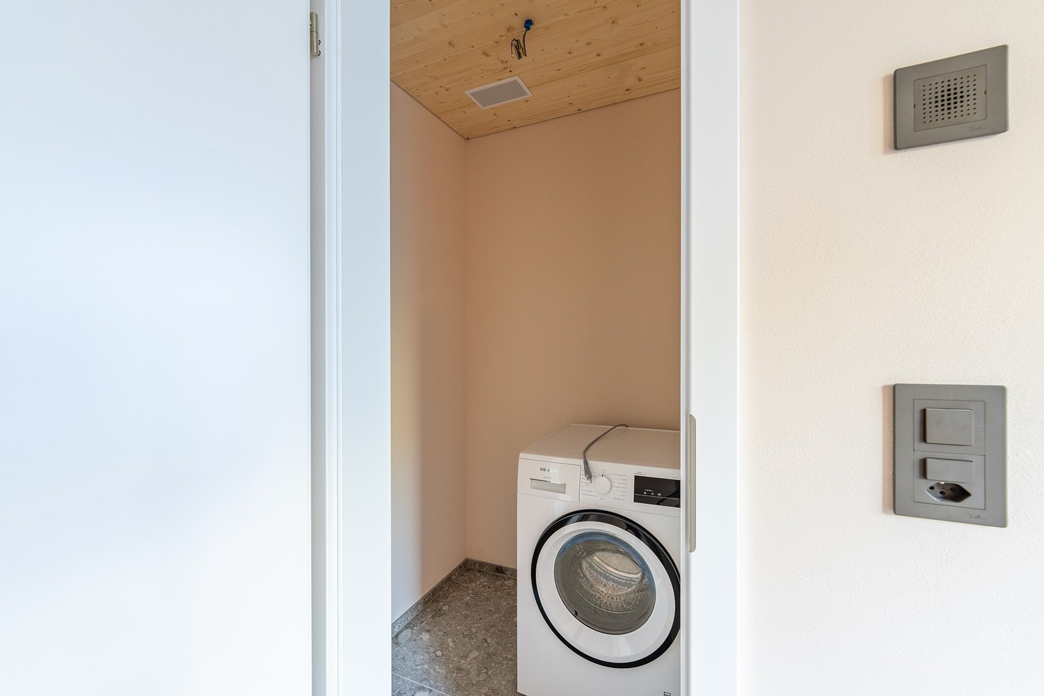 1 room studio, Foto 7 von 7