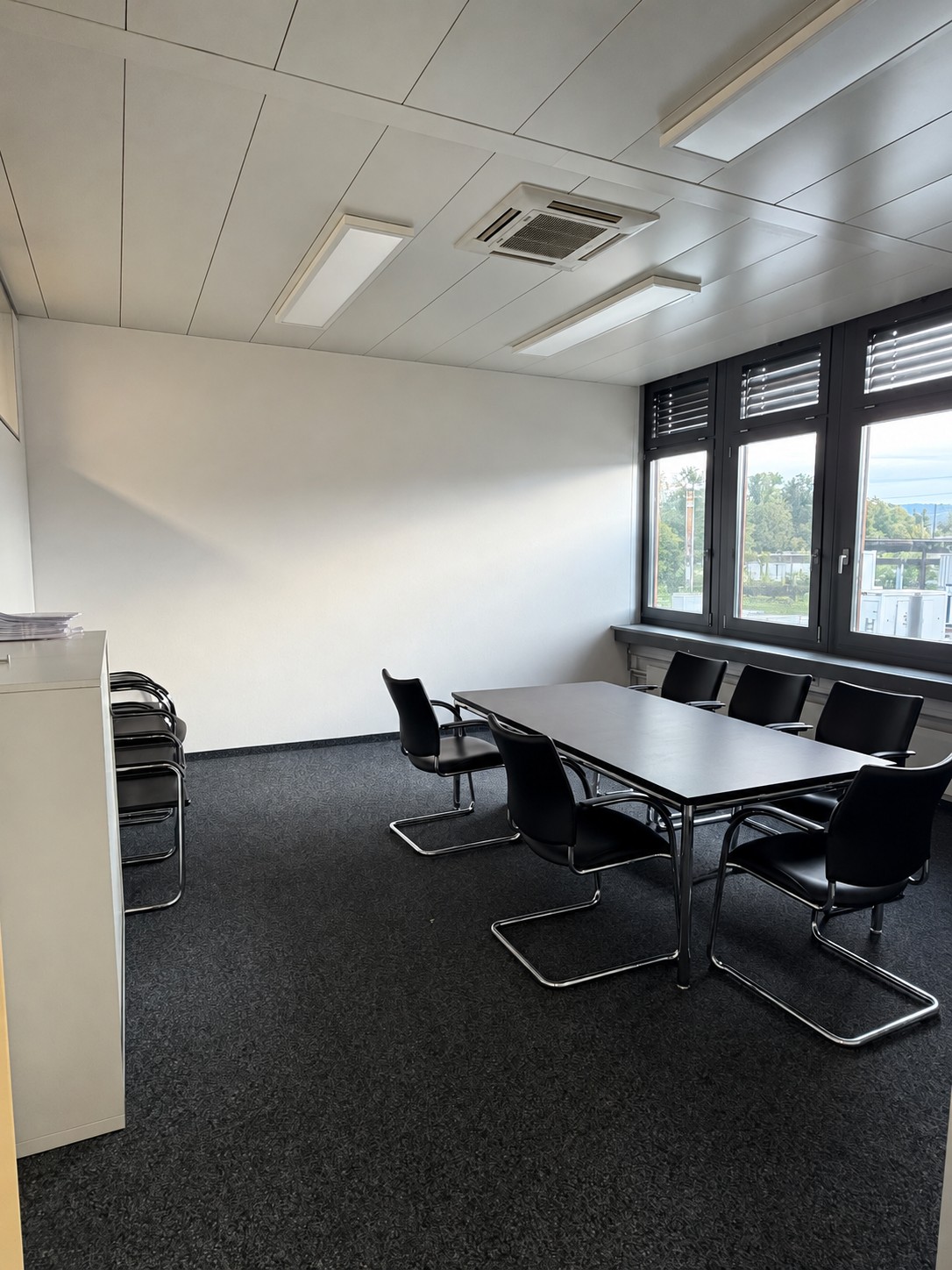127m² office