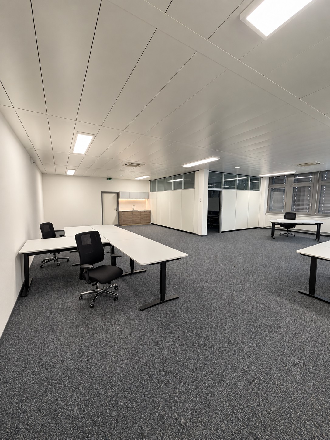 127m² office