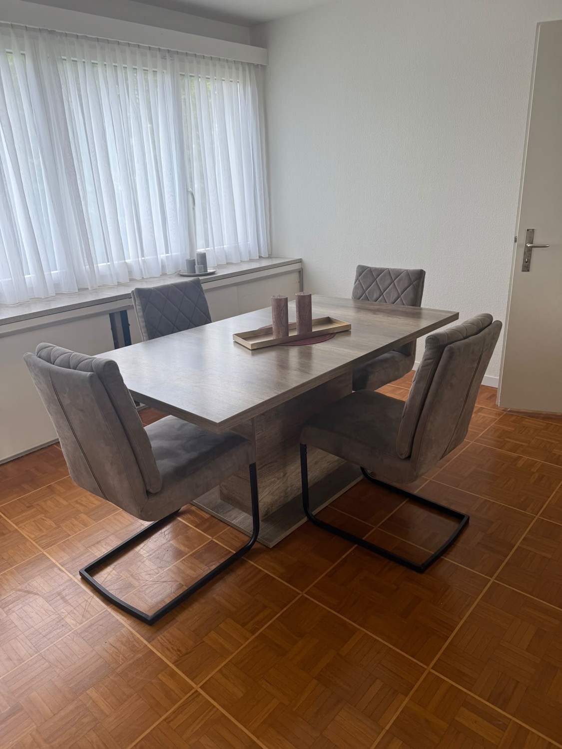 Appartamento di 4 ½ locali, foto 2 di 9