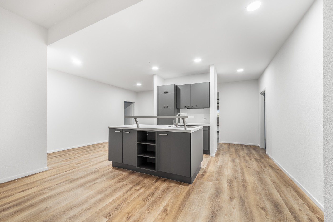 87m² office