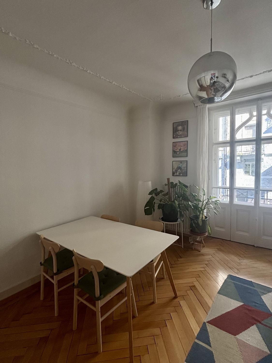 Chambre dans un appartement partagé