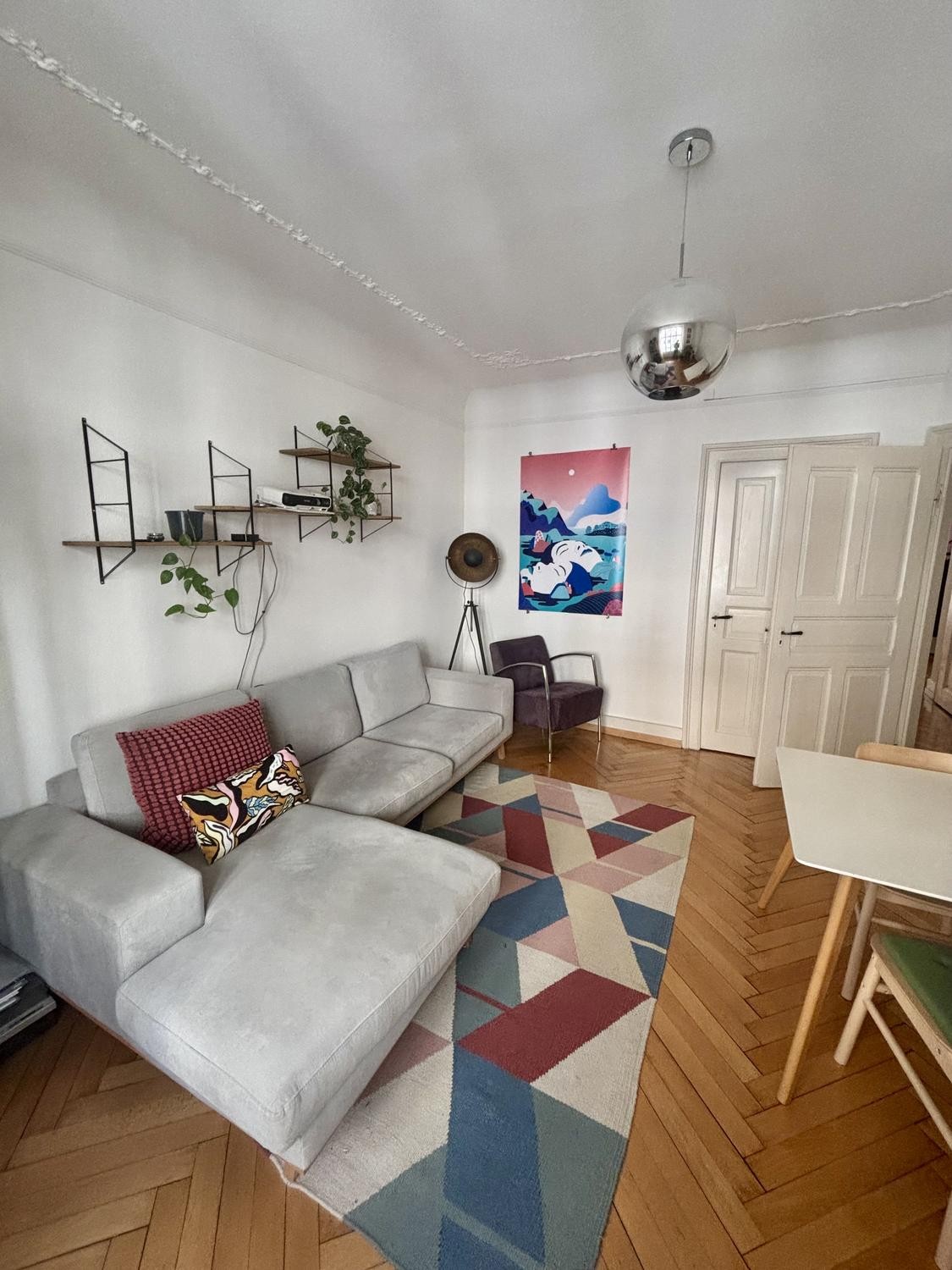 Chambre dans un appartement partagé