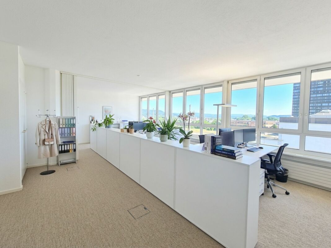388m² commercial, Foto 3 von 10