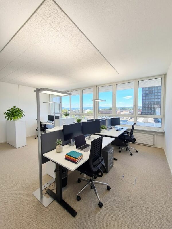 388m² commercial, Foto 2 von 10