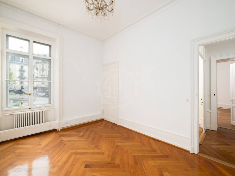 330m² Büro, Foto 10 von 10