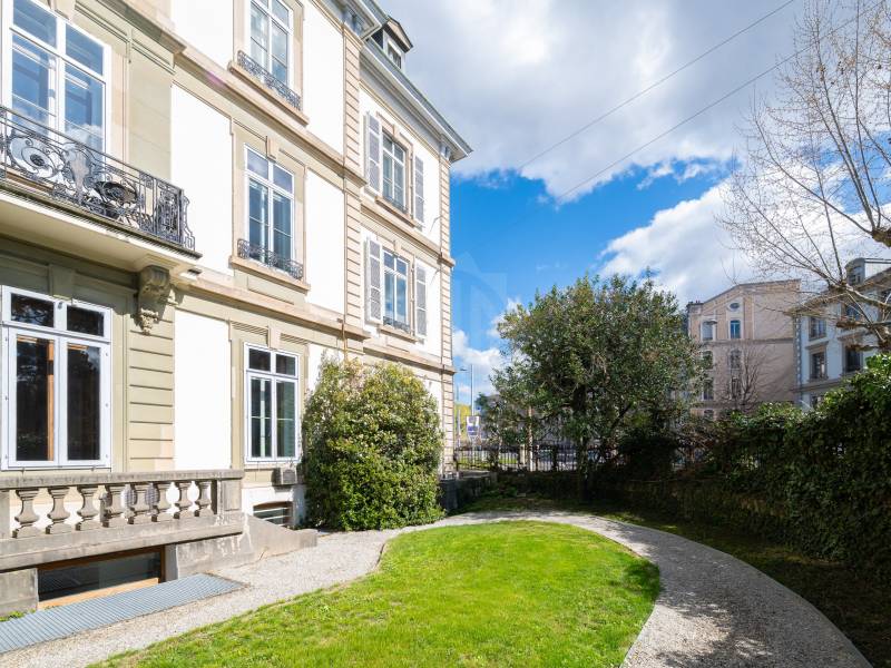 330m² Büro, Foto 3 von 10