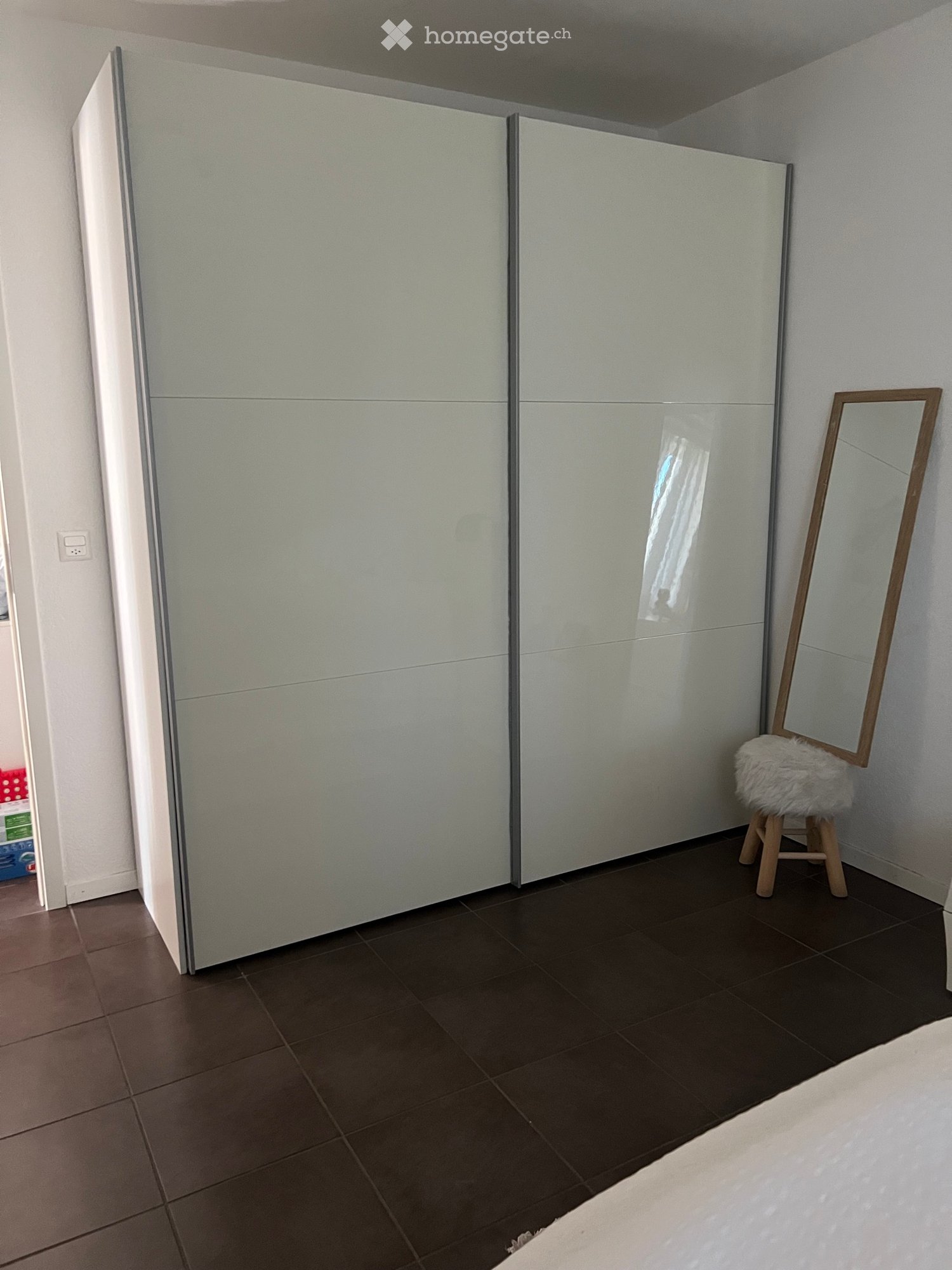 1 room single room