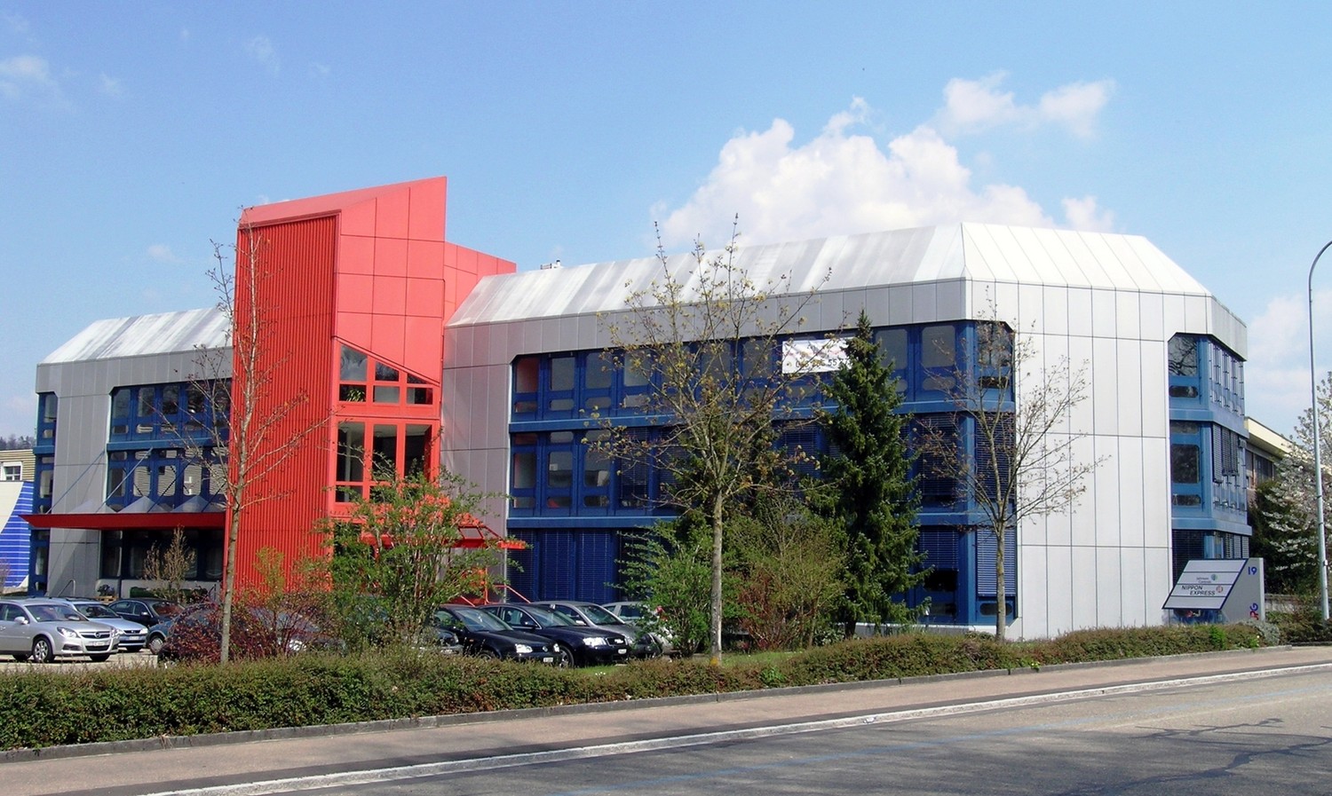 263m² office