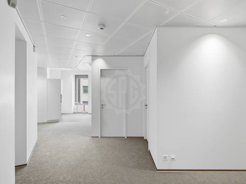 330m² Büro, Foto 6 von 10