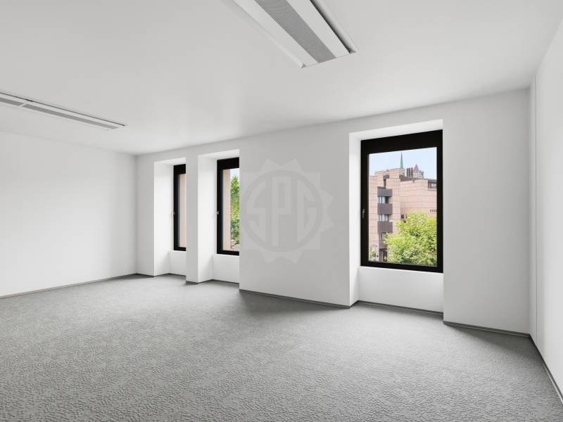 330m² Büro, Foto 8 von 10