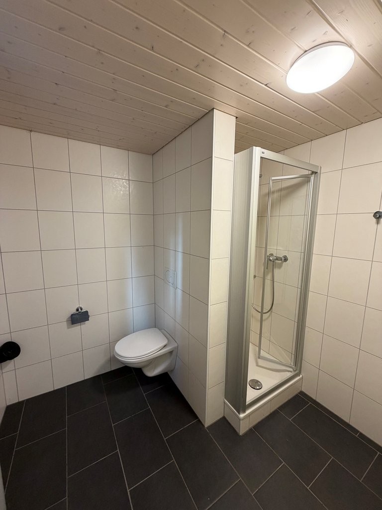 160m² commercial