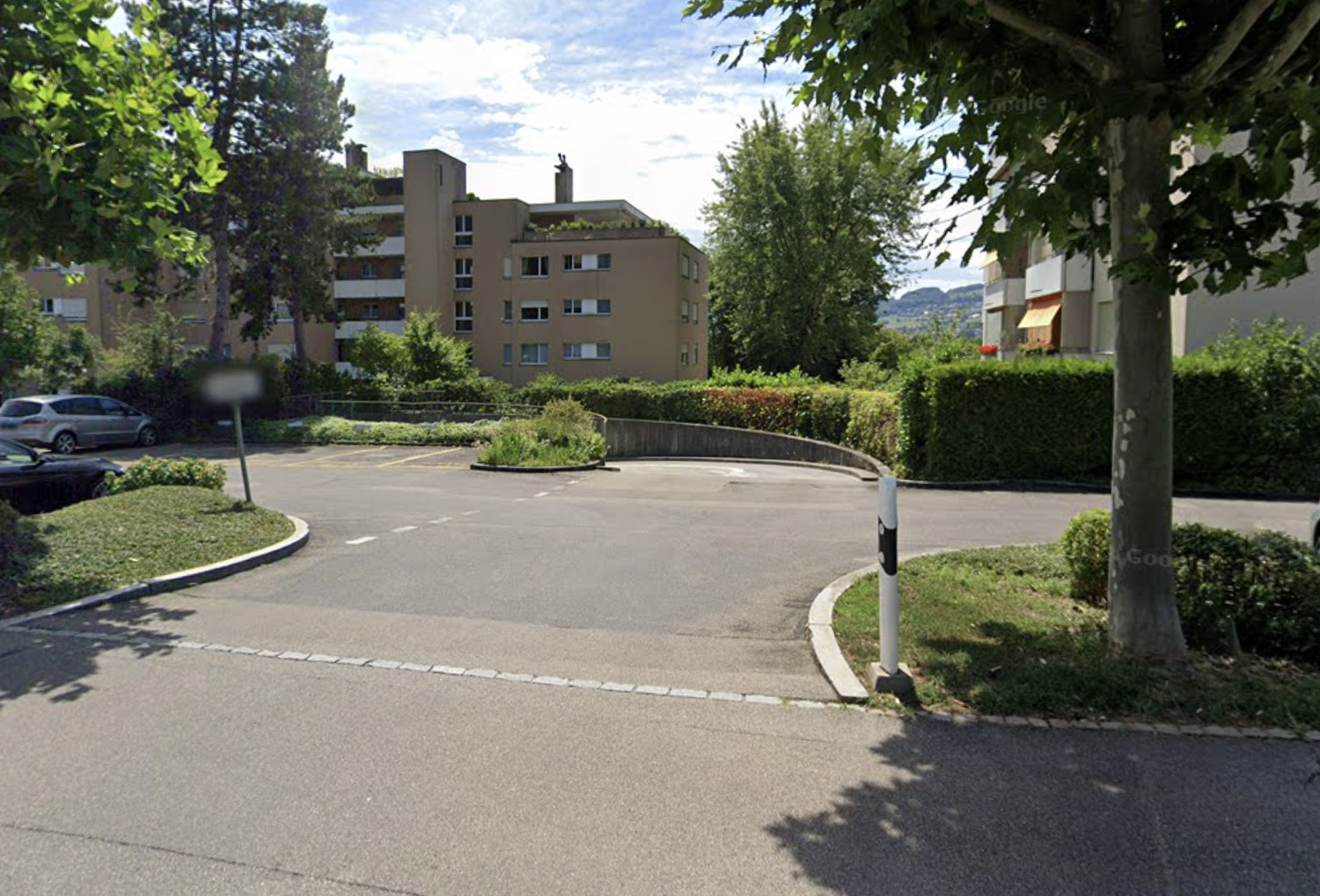 Place souterrain

À louer immédiatement ou à convenir, la place n° 43 dans le garage souterrain.

En cas d'intérêt, n'hésitez pas à me contacter via le formulaire de contact. Les visites peuvent être organisées avec l'actuel locataire, les places de parc sont de taille standard.