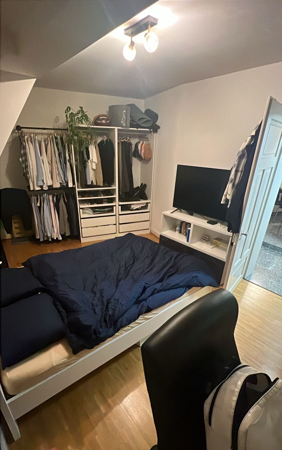 Room in a shared flat, Foto 2 von 3