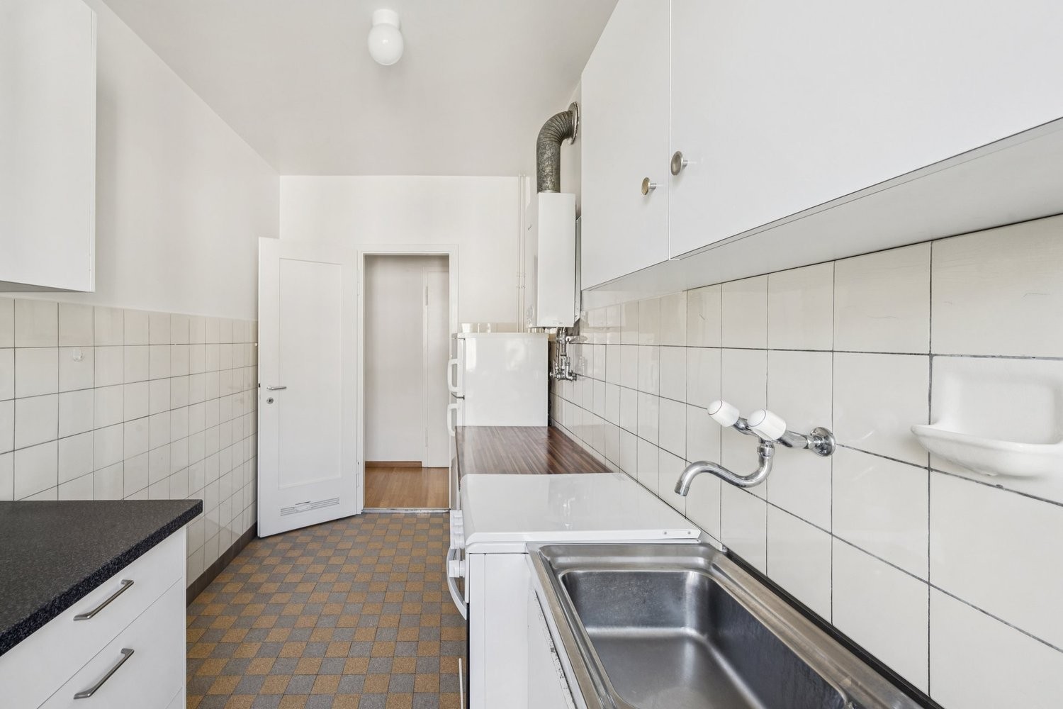2 rooms apartment, Foto 1 von 8