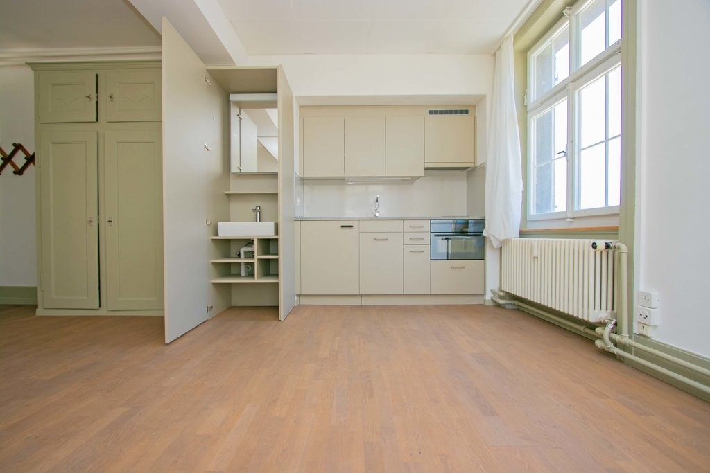 1 room single room
