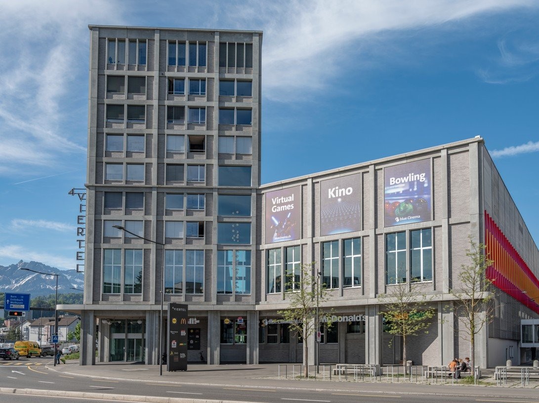 230m² restaurant